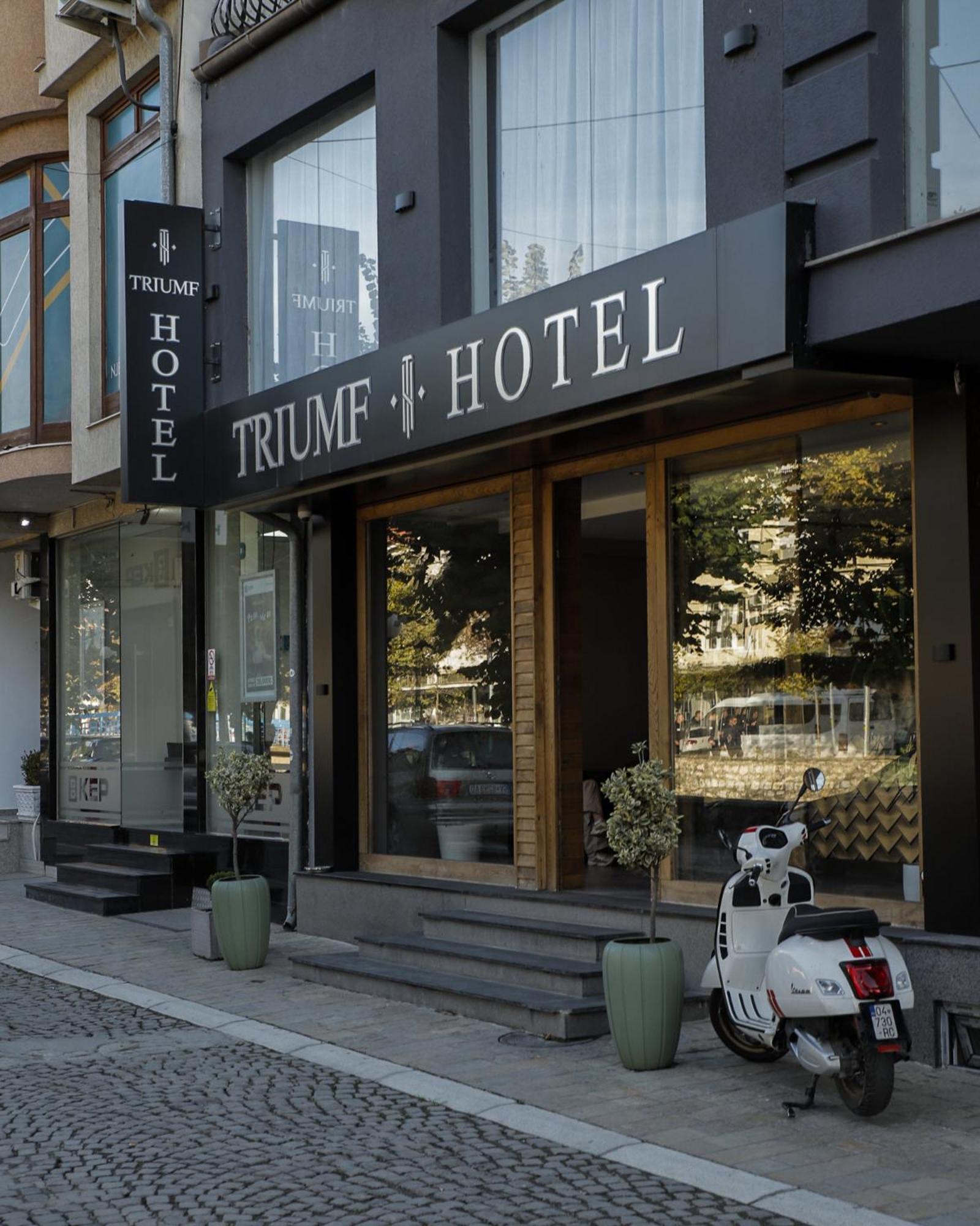 Triumf Hotel Prizren Buitenkant foto