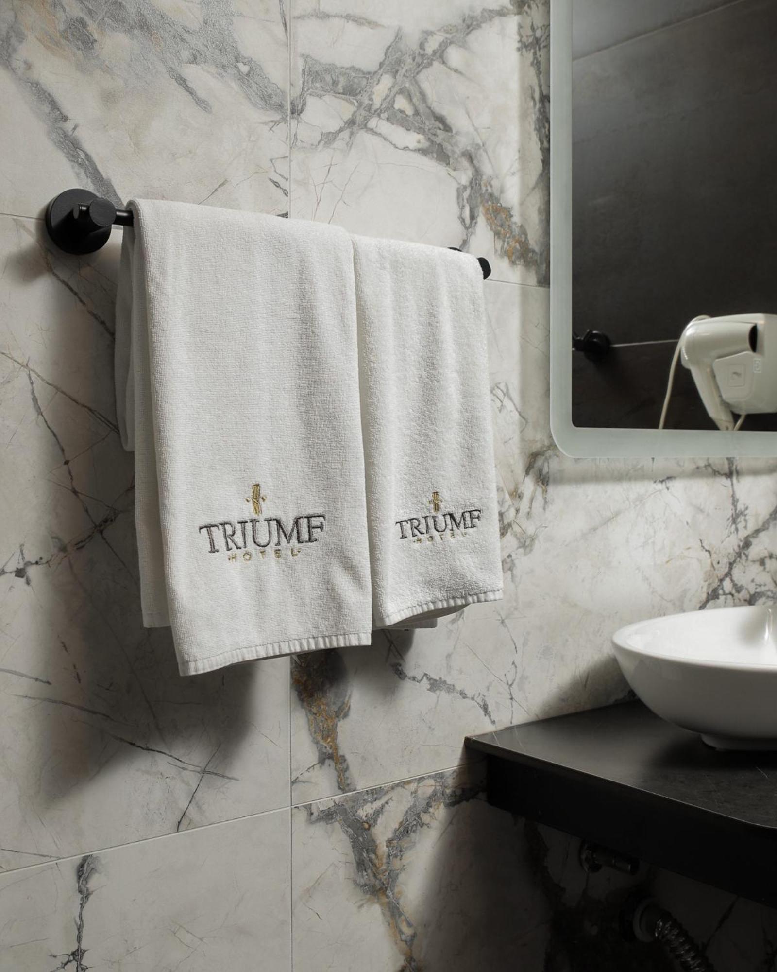 Triumf Hotel Prizren Buitenkant foto